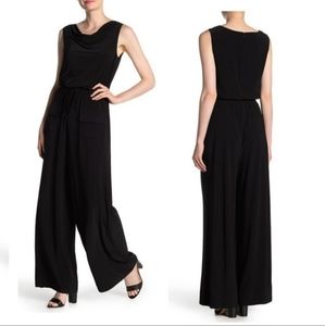 VINCE CAMUTO. BLACK SLEEVELESS JUMPSUIT SIZE SMALL